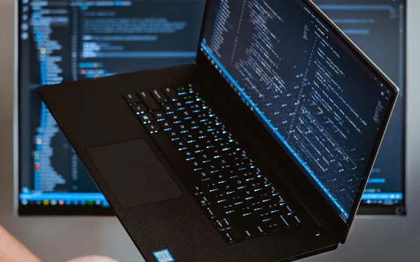 ノートPC・モバイルワークステーションの記事サムネイル